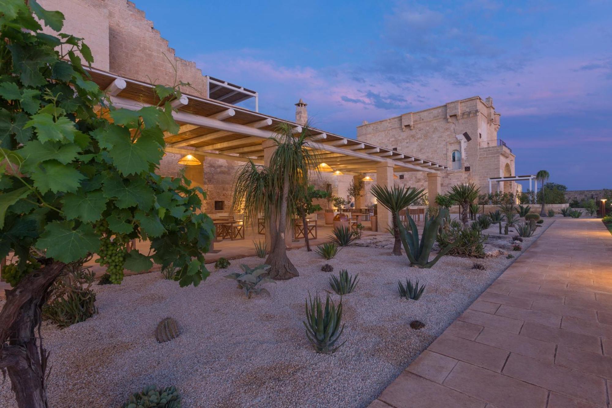 Masseria Donna Menga - The Leading Hotels Of The World Torre Lapillo Eksteriør billede